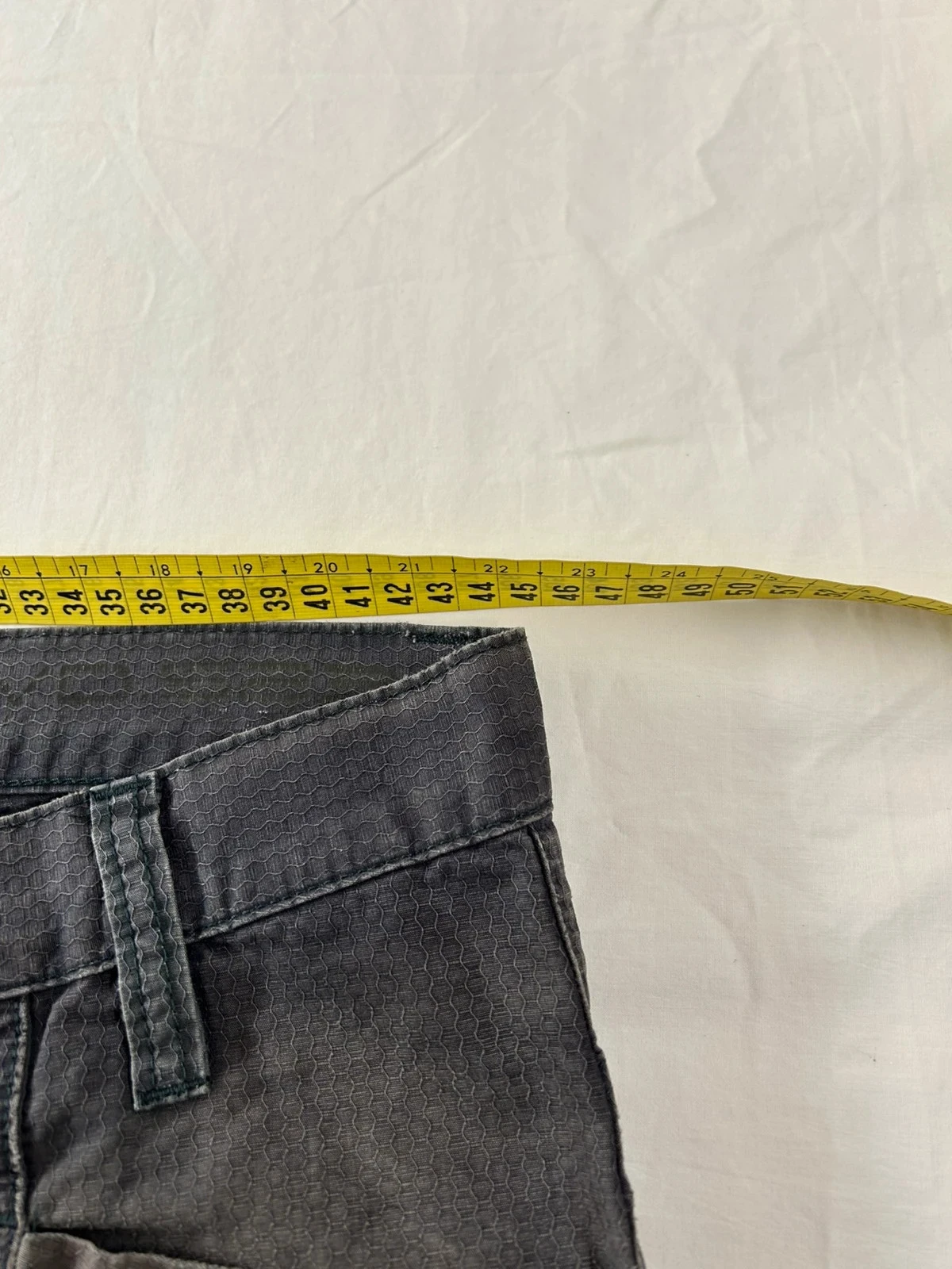 Pantalón corto gris vintage Celio estilo retro y2k – photo 8